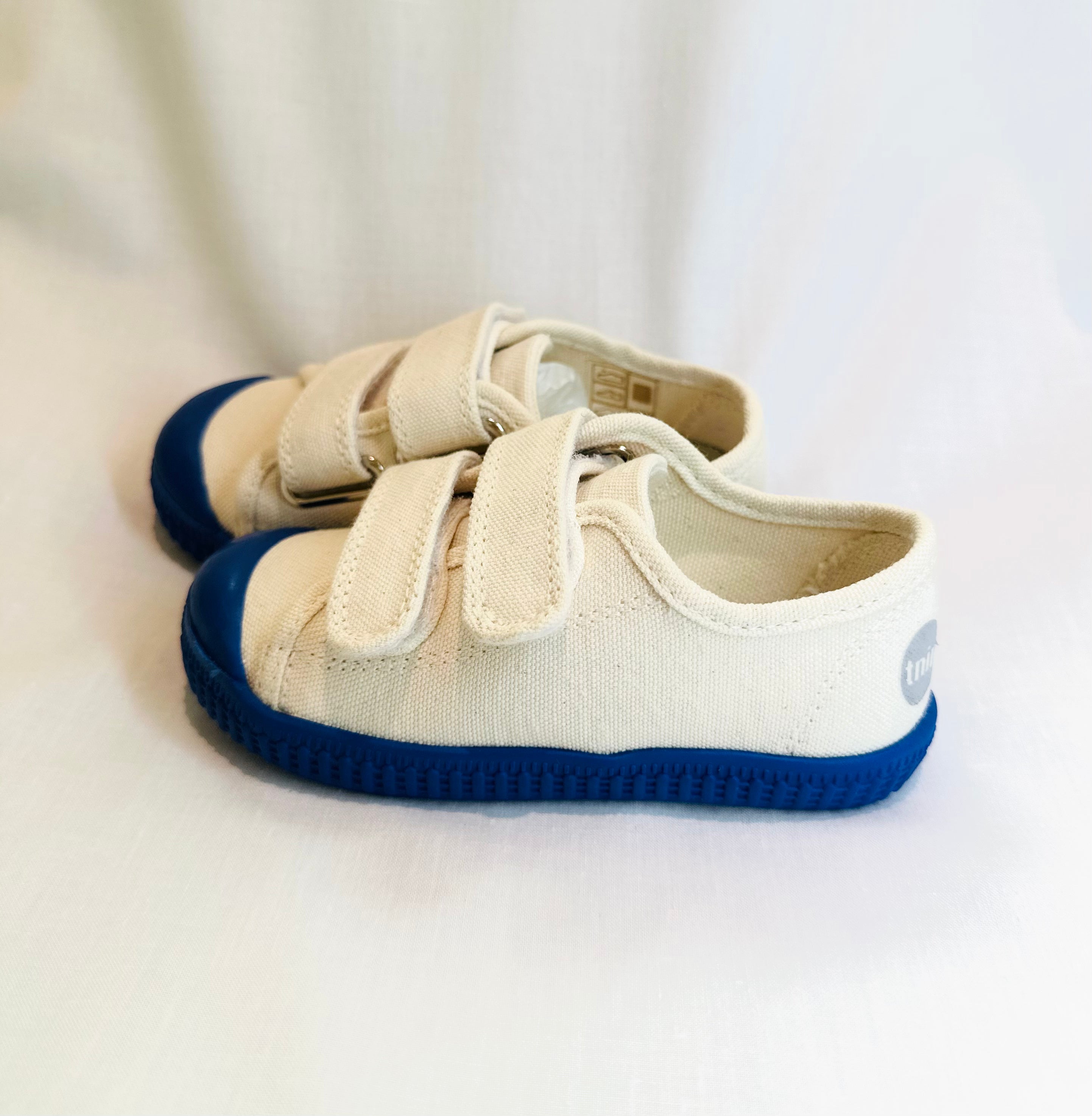 Ecru Canvas Blue Sole Kids Shoes