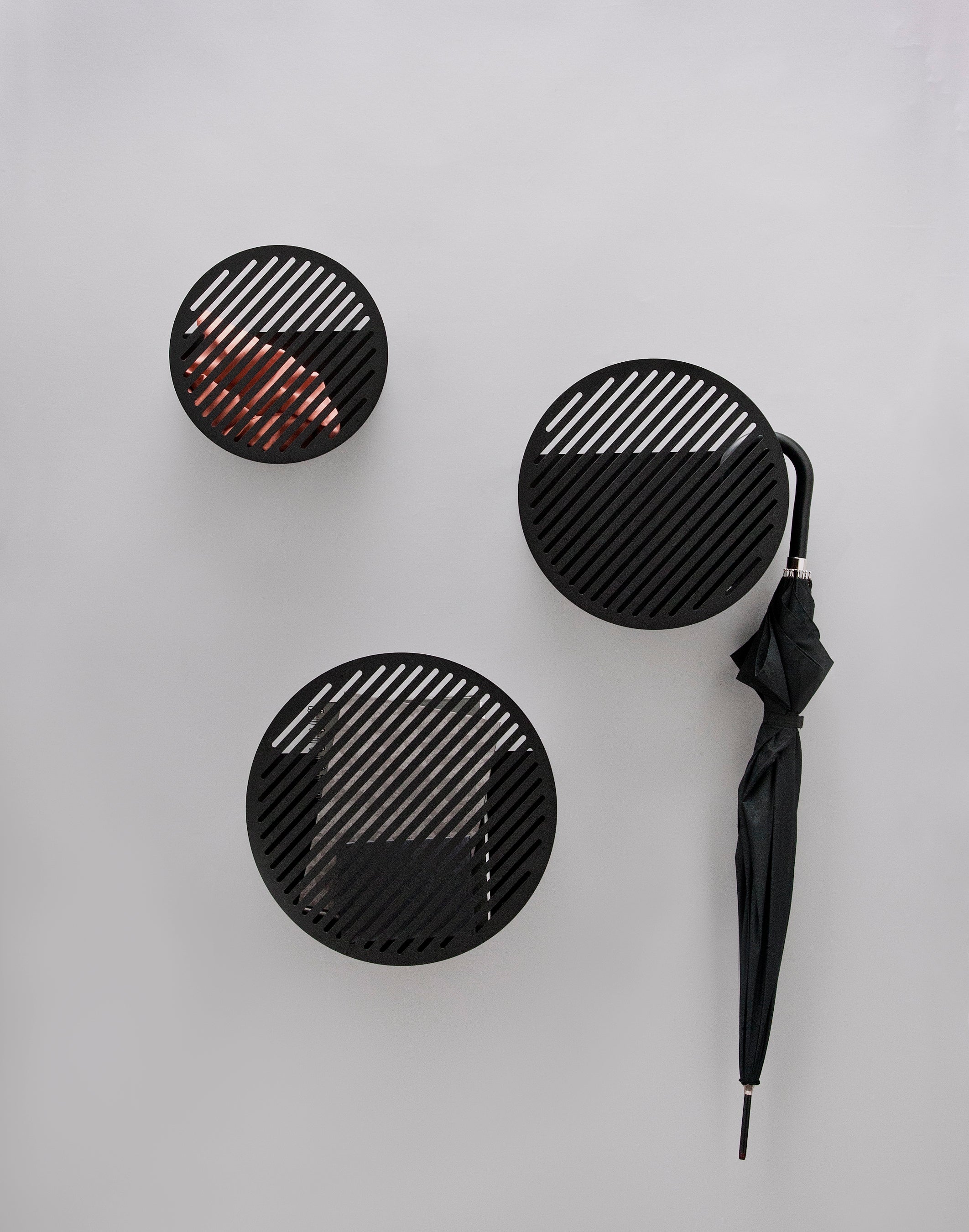 Diagonal Wall Basket Black
