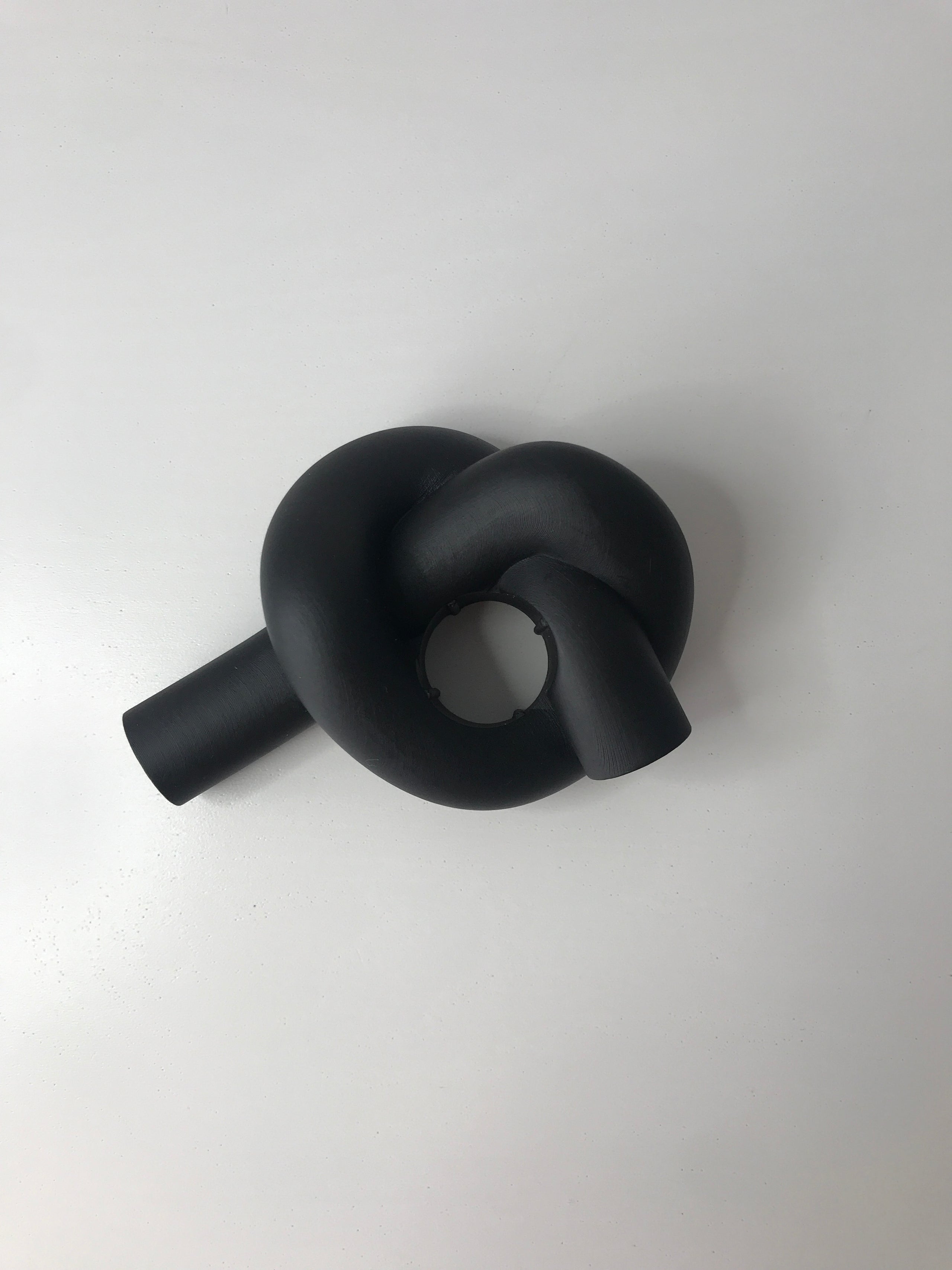 Black Knot Candle Holder