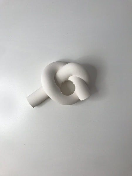 Cream Knot Candle Holder