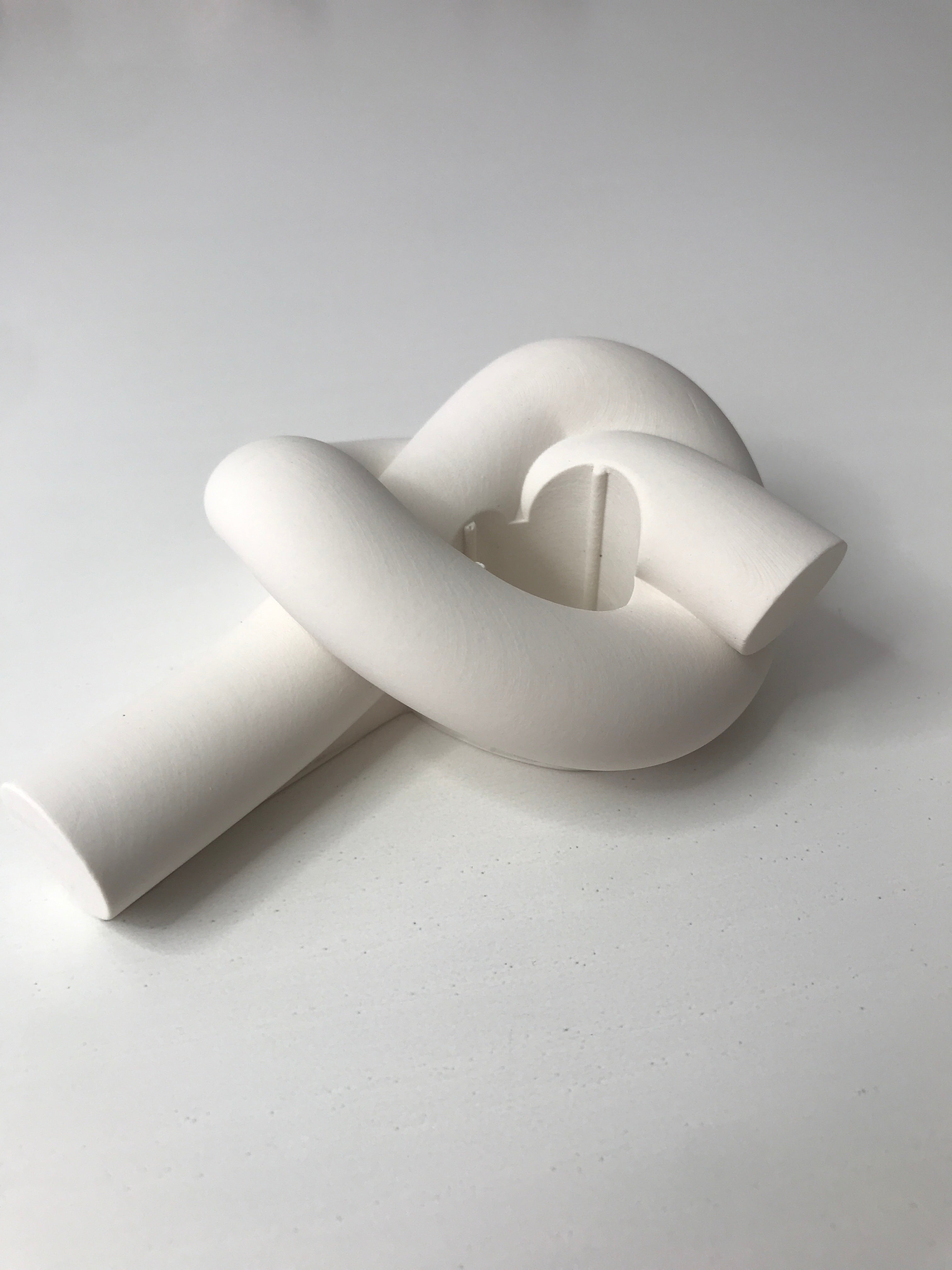 Cream Knot Candle Holder